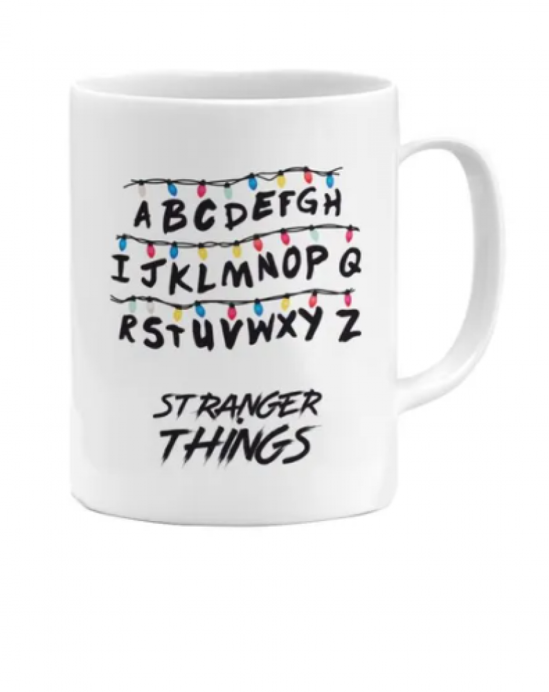 Alphabets Printed Ceramic Coffee Mug بتصميم حروف فيلم "Stranger Things" 11أوقية