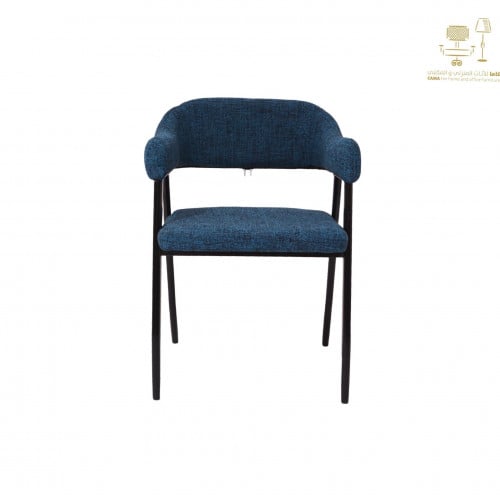 كرسي ازرق رجل اسود