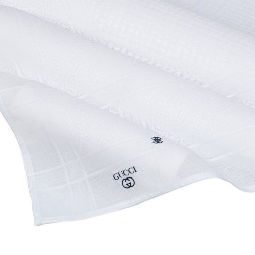 شماغ قوتشي أبيض آخر اصدار