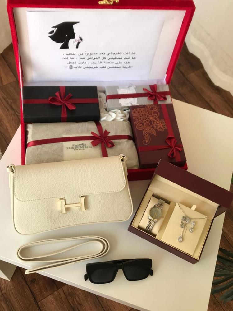 هدايا نسائية شنطة ماركة هرمز