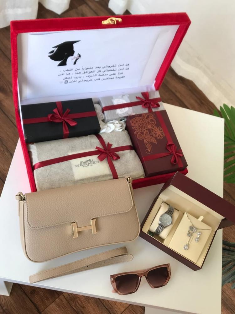 هدايا نسائية شنطة ماركة هرمز