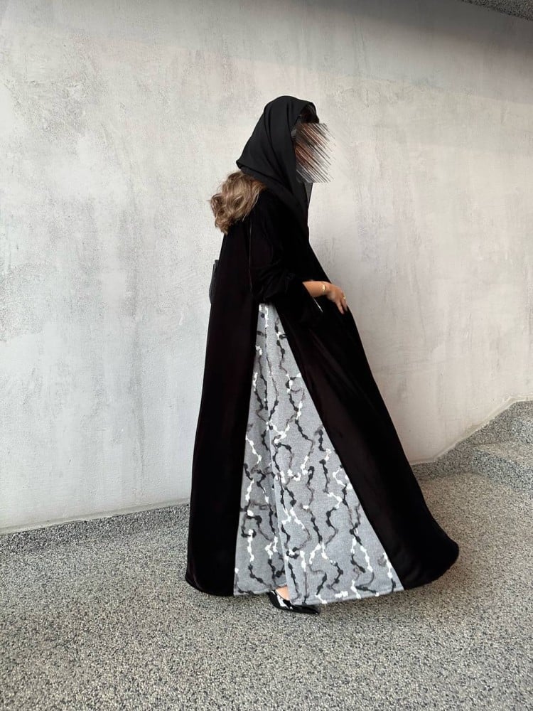 عبايه مخمل كوري