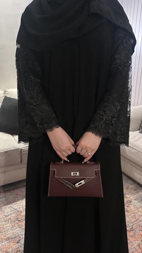 عبايه دانتيل