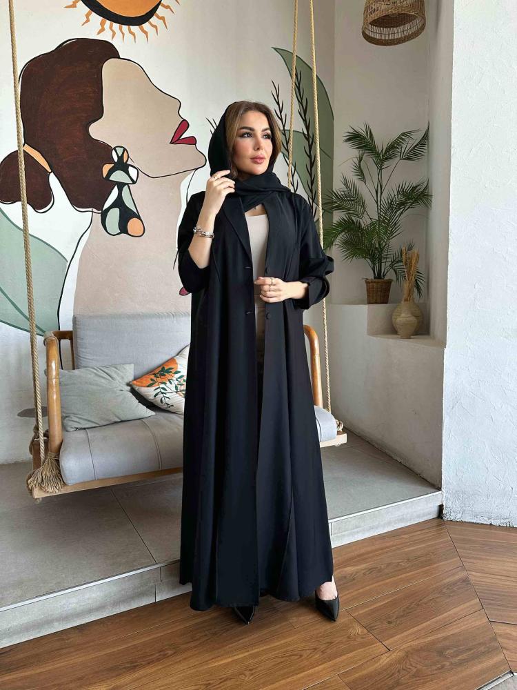 عباية مزنه السوداء