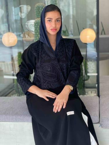 عباية كرز