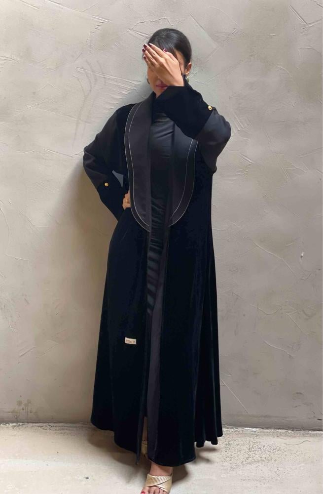 عبايات شتوية-مخمل-قطيفة-عبايات عزة المتميزة