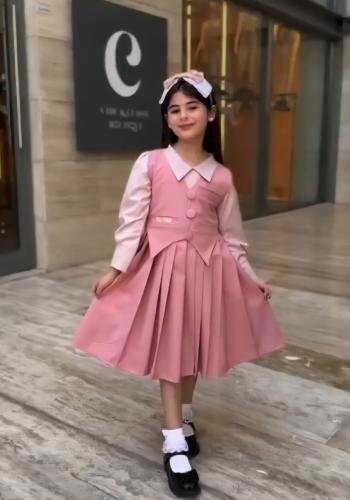 . "مريول رهف لمسة فخامة وأناقة في كل خطوة"