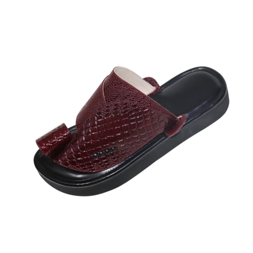 حذاء شرقي وطني