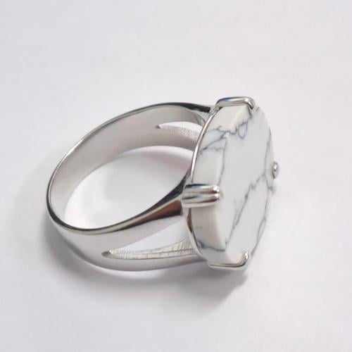 خاتم فضة ملكي بيضاوي