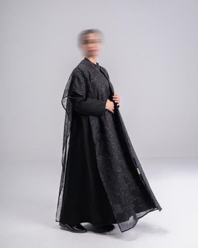 عباية سوداء