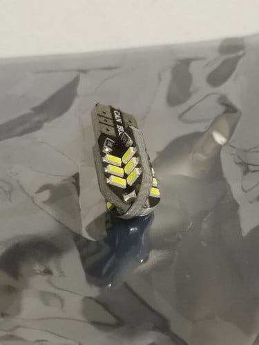 أنوار led 5700kمقاس T10 مناسب للداخليه او السكن ال...