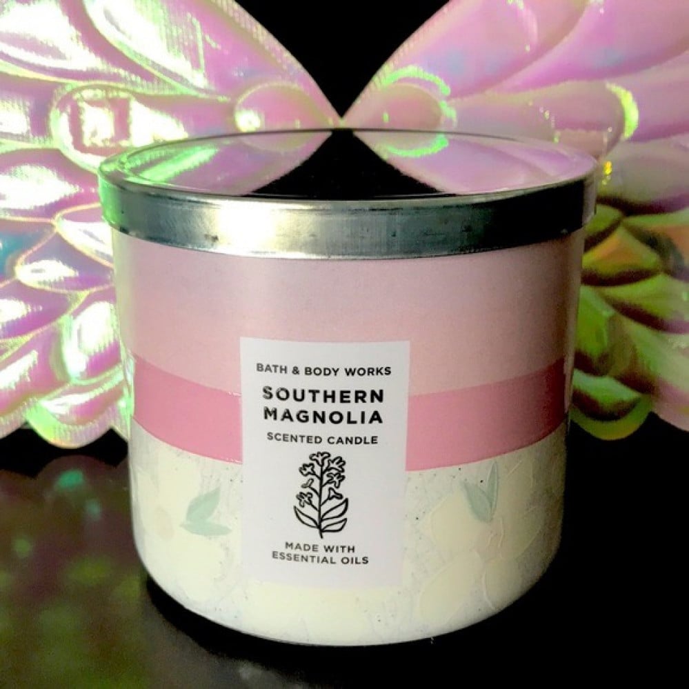 شمعة باث اند بودي ووركس(Bath&Body Works Candle) أطلبه الأن !