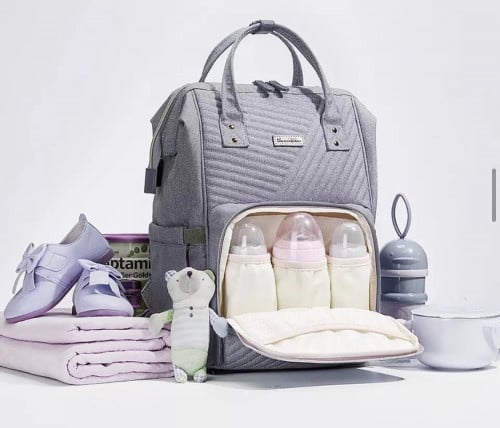 حقيبة مستلزمات طفل