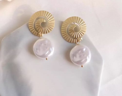 حلق دائري مطلي بالروديوم بتعليقة لولو