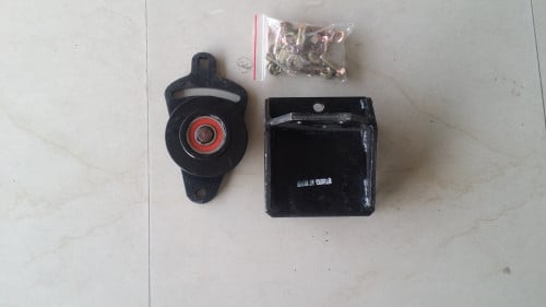 #10060M قاعدة كمبروسر متسوبيشي كانتر / COMPRESSOR BRACKET MITSUBISHI CANTER