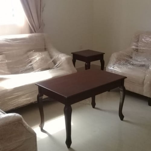 طاولة ضيافة مستطيلة