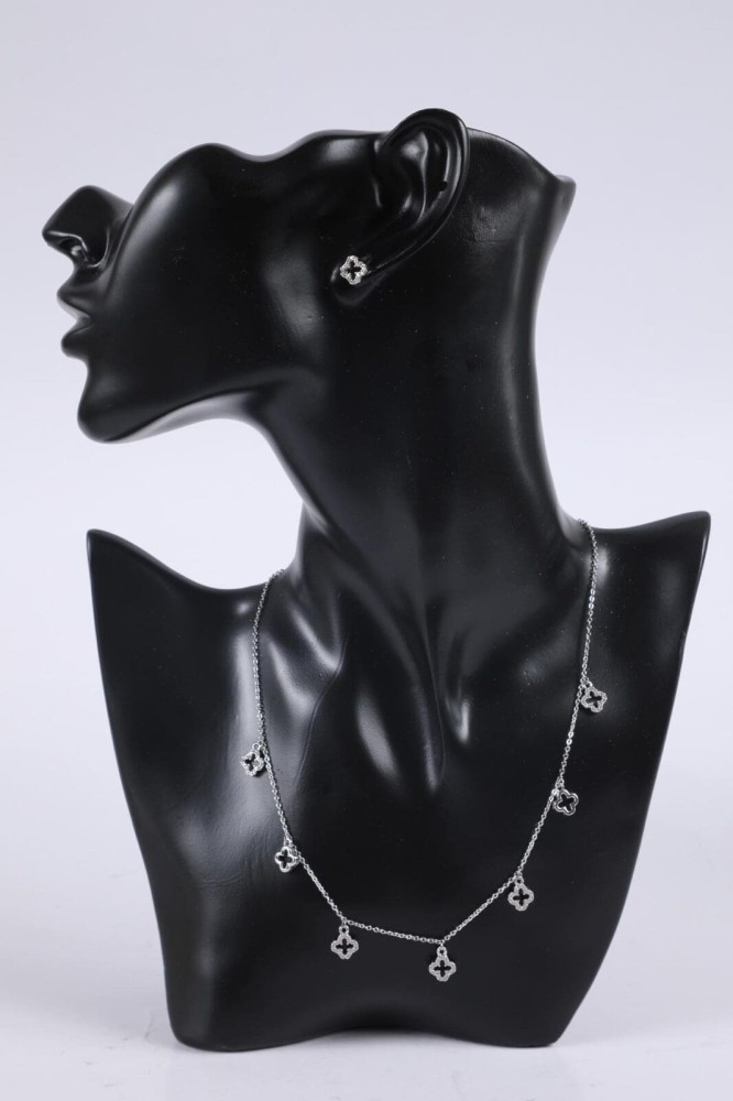 طقم زركون ناعم لون فضي سلسال مع حلق