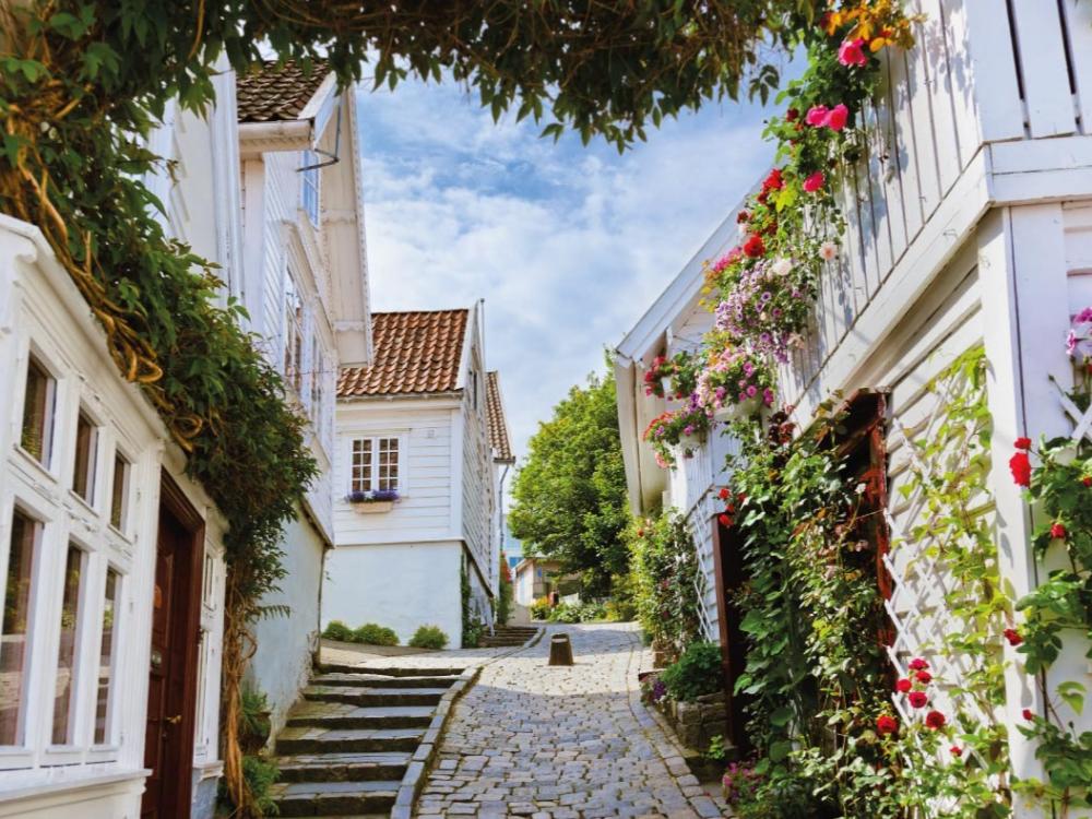 ربيع أوروبا 2025