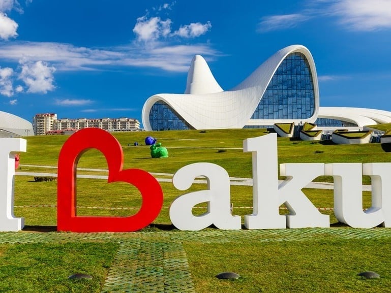 باكو وقوبا رحلة ستكتشف فيها سحر أذربيجان
