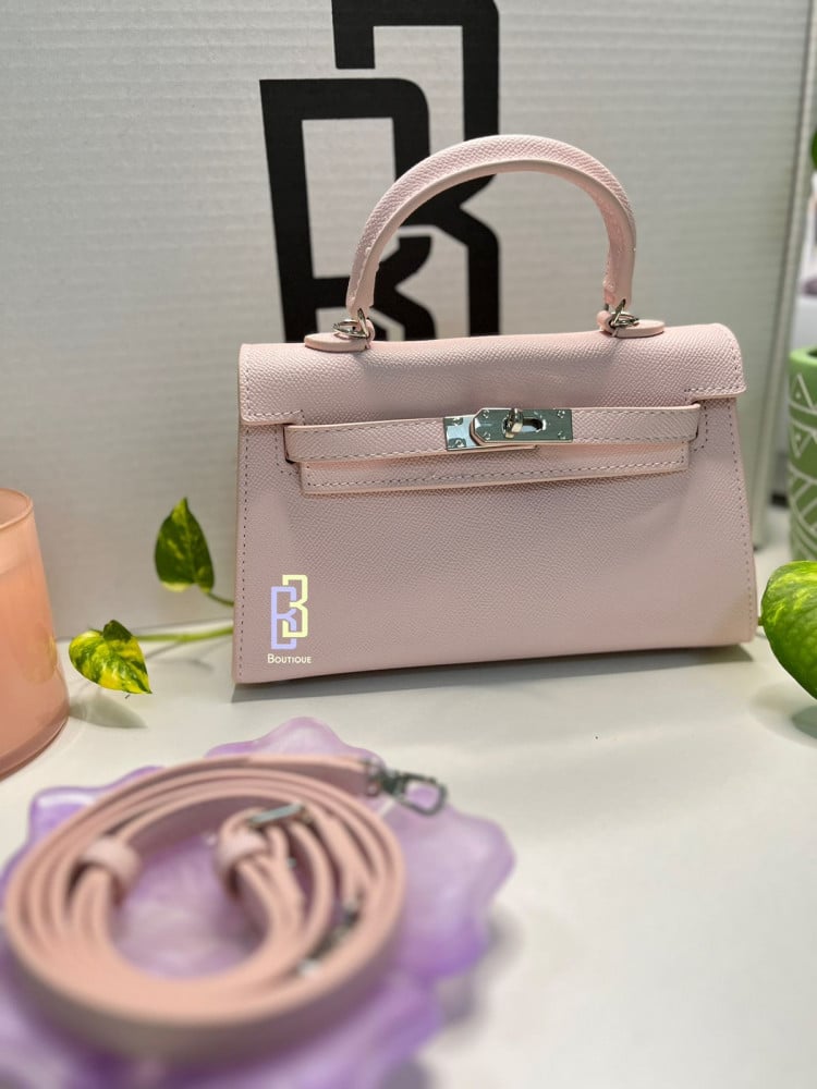 khaki Bag Baby pink | ميني كايلي (وردي فاتح)بالحجم الوسط