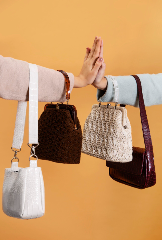 تنسيق الشنطة مع الملابس