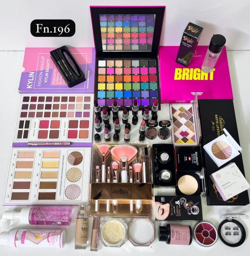 بكس مكياج كامل أصلية