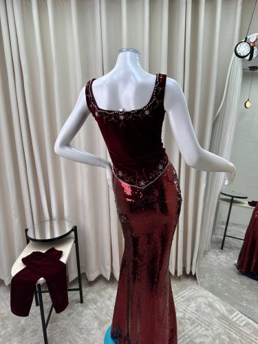 فساتين سهرة جوخ مع ترتر