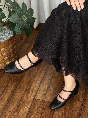 كعب شانيل كعب ماركة CHANNEL مع توابع الماركة