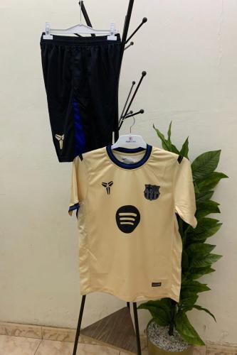 طقم نادي برشلونه الثاني الجديد