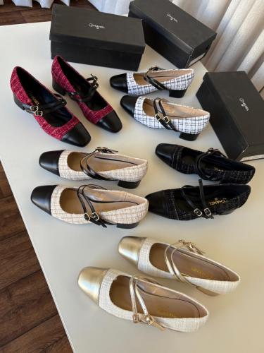 كعب شانيل كعب ماركة CHANNEL مع توابع الماركة