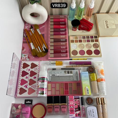 بكس مكياج مكتمل