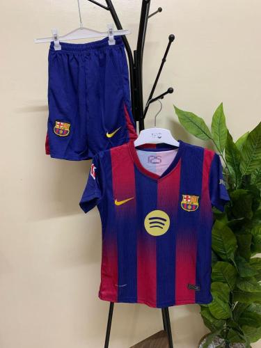طقم نادي برشلونة الجديد
