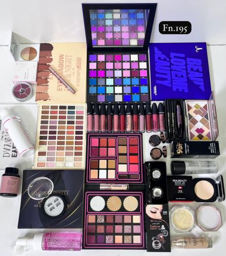 طقم مكياج كامل