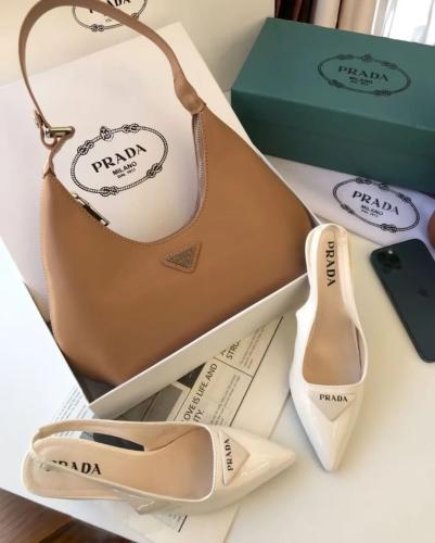 كعب وشنطه برادا كعب وشنط PRADA مع توابع الماركة