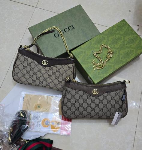 شنط قوتشي شنطة نسائي ماركه GUCCI مع توابع الماركة