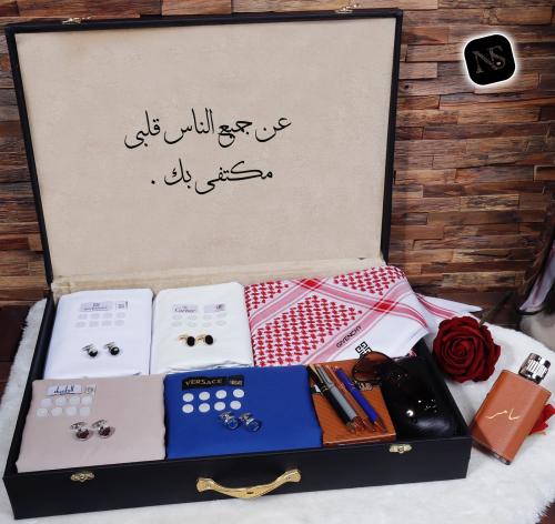 طقم رجالي شتوي وصيفي قماش ماركة جفنشي