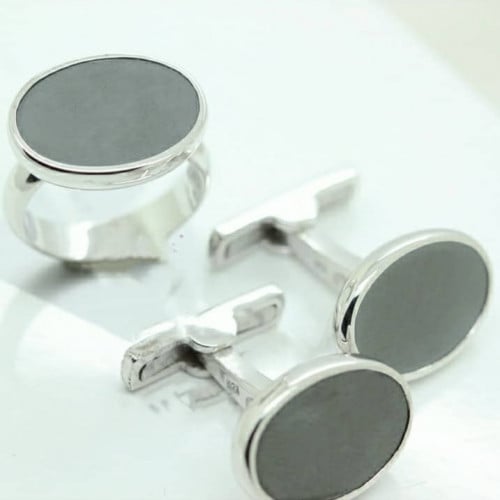 كبك  فضة خالص  عيار  925 بالاسم مع عقيق تفصيل حسب الطلب فضة إيطالي خالص عيار 925 مع نحت الاسم على حجر الاونكس