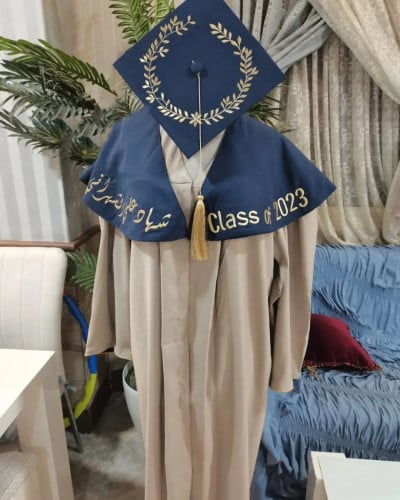 عبايات 2023 تخرج قماش كريب لون اوف وايت بالاسم وال...