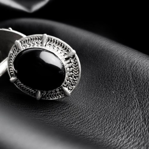 كبك ملكي فضة إيطالي خالص مع حجر عقيق الأسود