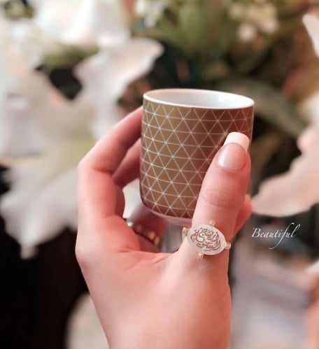 خواتم نسائي فضة خالص عيار 925 مع حجر صدفي مع زركون مع نحت الاسم