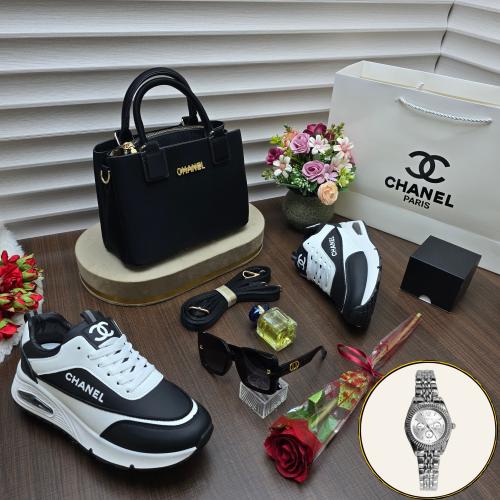 شوز وشنطه شانل شوزات وشنط CHANEL مع توابع الماركة