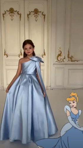 فساتين بناتي قماش كريب مع باربي