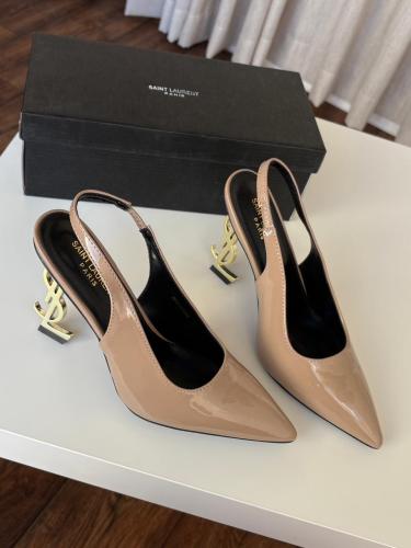 كعب ماركة سان لوران SANTA LAUREN مع توابع الماركة