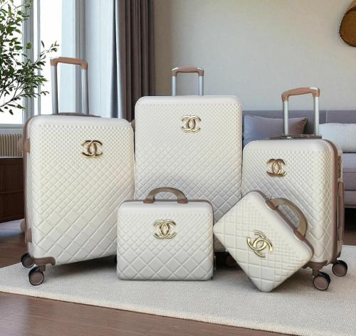 شنط سفر ماركة شانل CHANEL