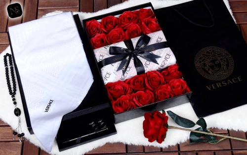 طقم هدايا رجالي ماركة فرزاتشي VERSACE مع توابع الماركة
