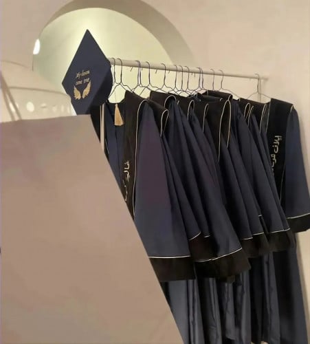 عبايات تخرج بالاسم تفصيل حسب الطلب