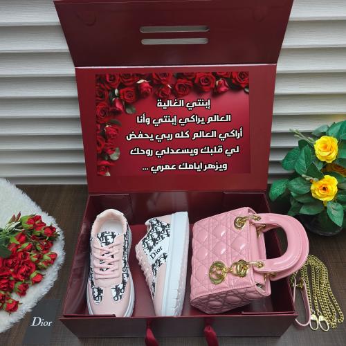 بكس شوزات وشنط ماركة لويس فيتون LUIS VINTON مع توابع الماركة