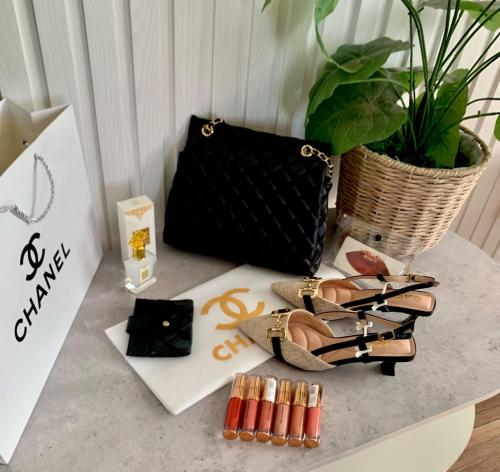 كعب وشنطه ماركة شانل CHANNEL توابع الماركة