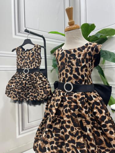 فساتين بناتي تايجر قماش ميكادو