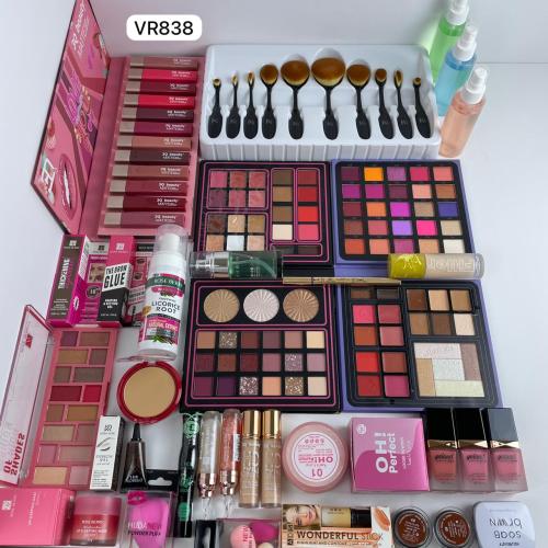 بكس مكياج ماركه أصلية